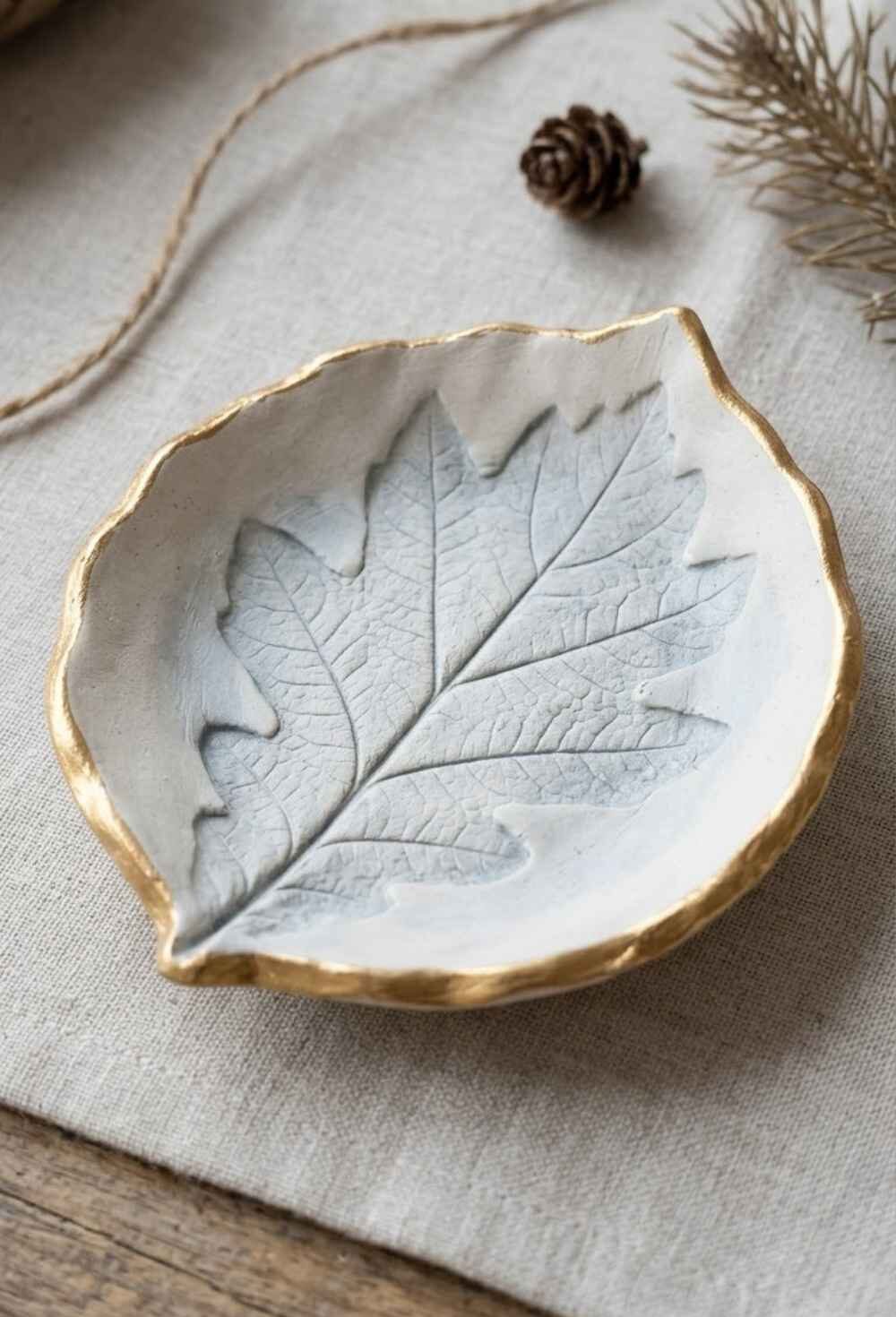 Leaf-Imprint-Clay-Ring-Dish.